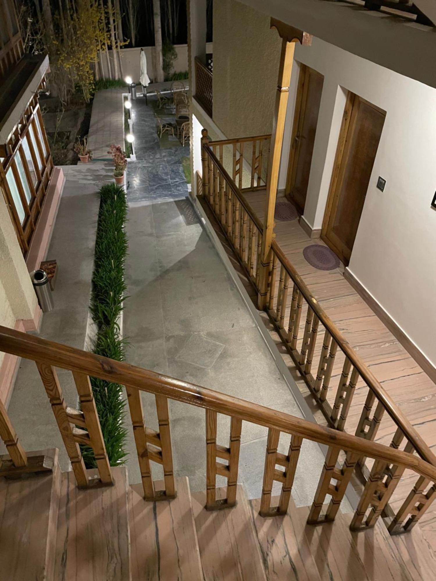 Hotel Ladakh Greens - An Organic Retreat เลห์ ภายนอก รูปภาพ