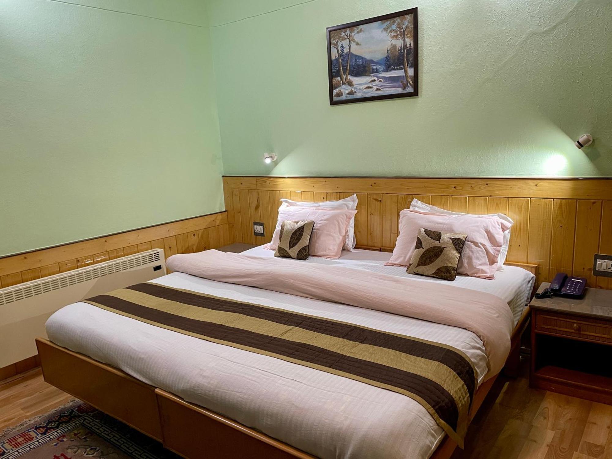 Hotel Ladakh Greens - An Organic Retreat เลห์ ภายนอก รูปภาพ