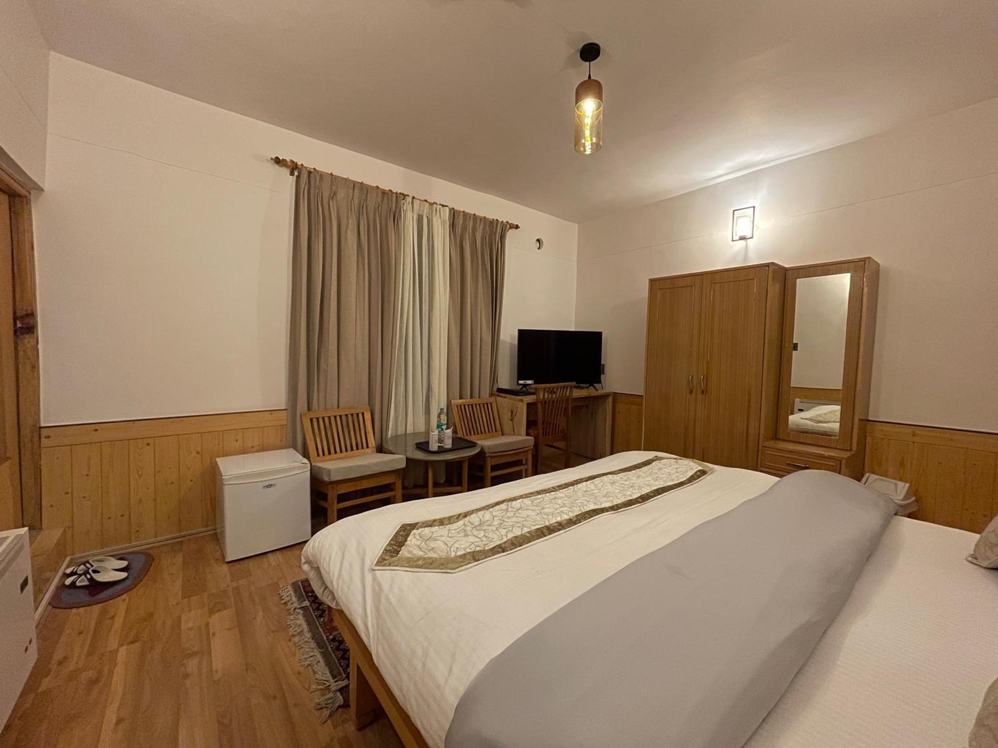 Hotel Ladakh Greens - An Organic Retreat เลห์ ภายนอก รูปภาพ