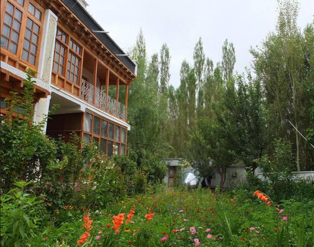 Hotel Ladakh Greens - An Organic Retreat เลห์ ภายนอก รูปภาพ